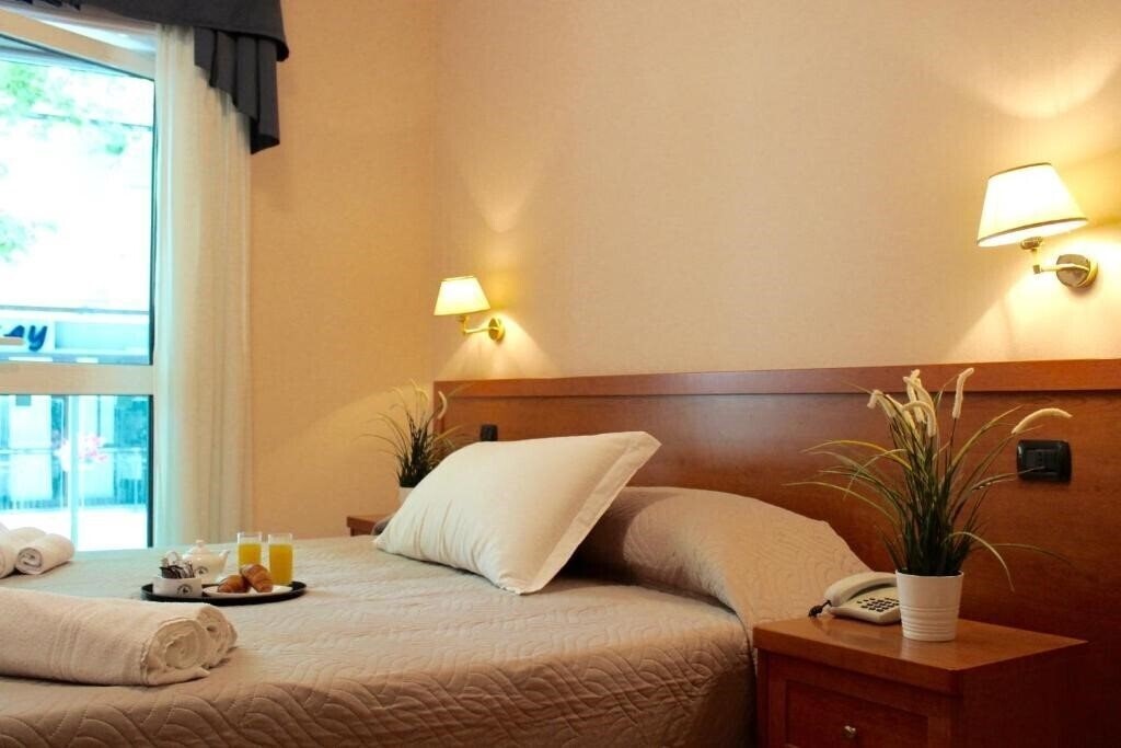 Отель Jole (Cesenatico) 3*