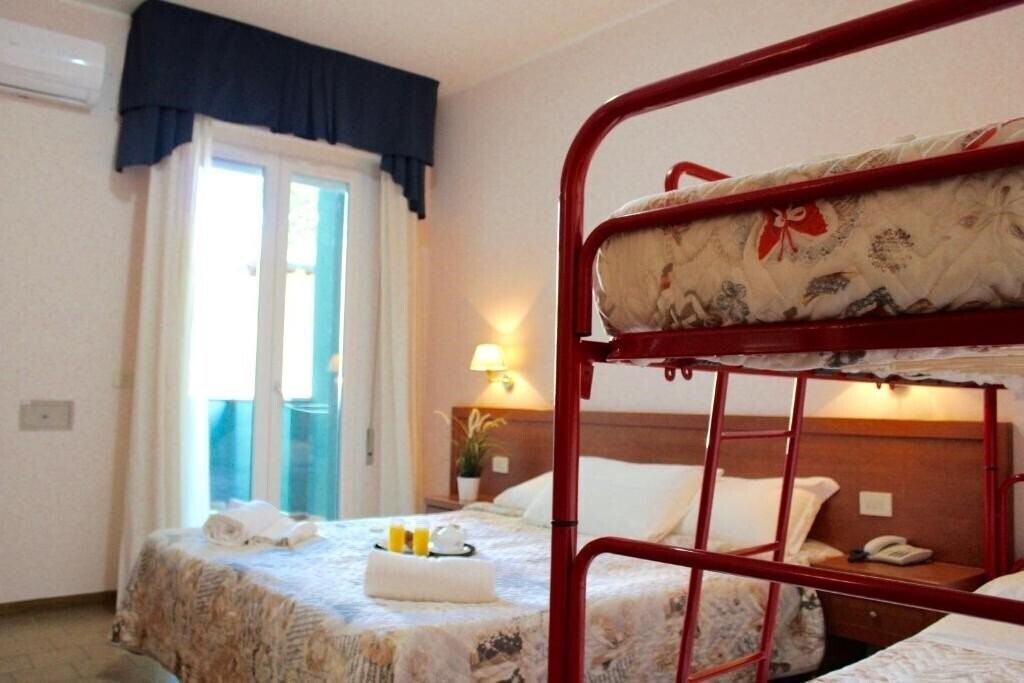 Фото Jole (Cesenatico) 3*
