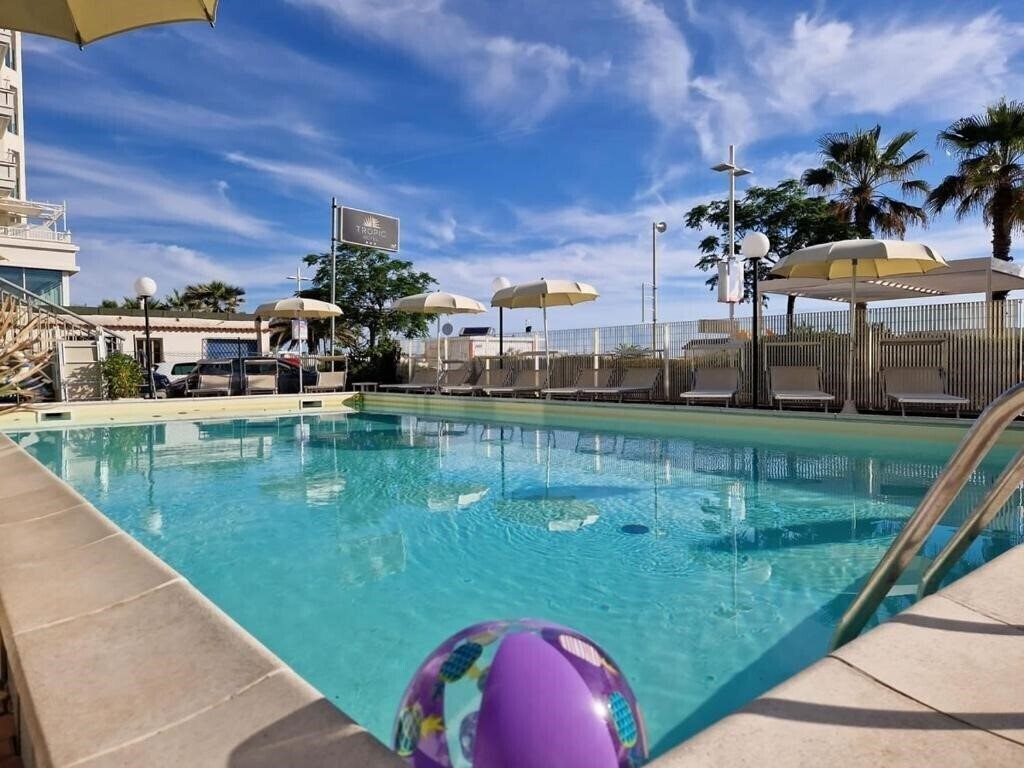 Фото Hotel Tropic 3*