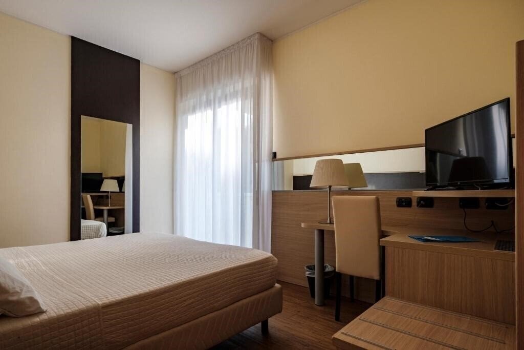 Картинка Augustus (Riccione) 4*