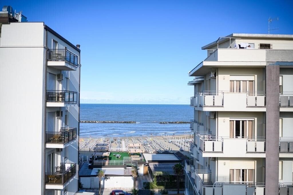Картинка De Paris (Lido di Savio) 3*