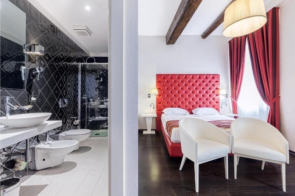Фотографія Hotel Nazionale Ferrara 3*
