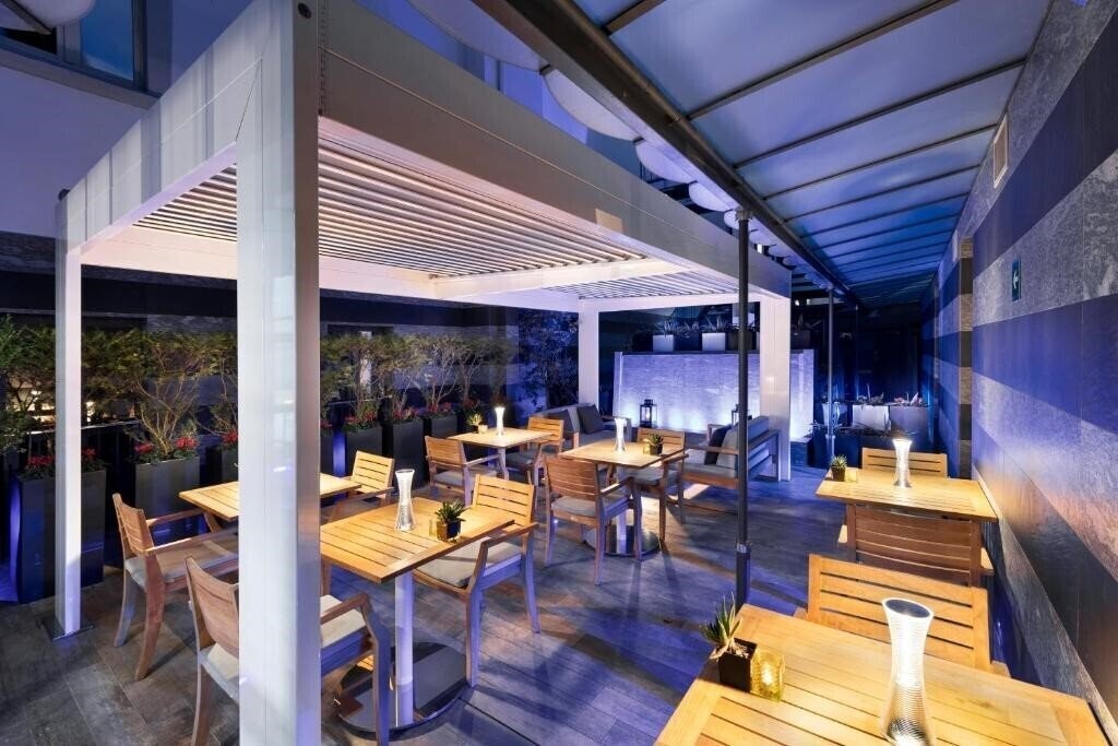 Фотографія River Hotel 4*