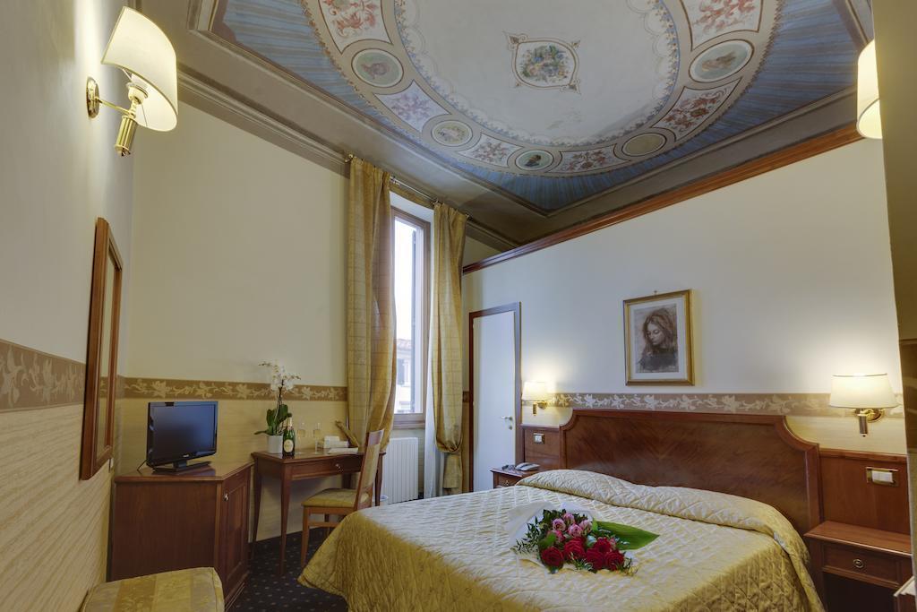 Отель Arizona 3*