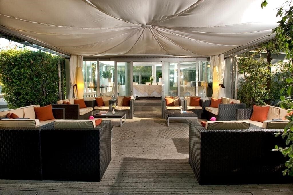 Фотографія Eden Roc Resort 4*