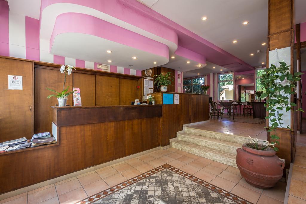 Фотографія Real 3*