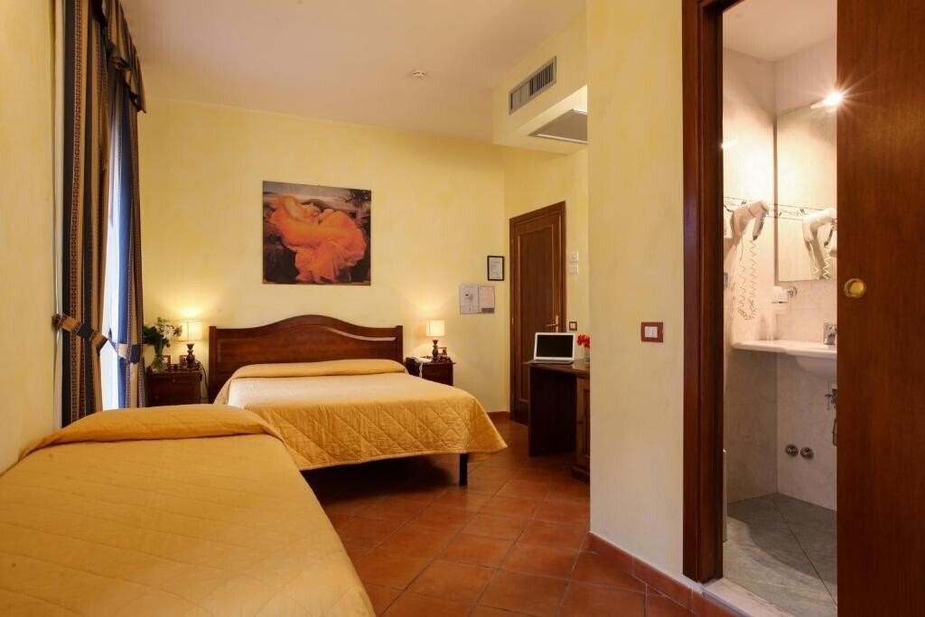 Фото Hotel Bologna Firenze 2*