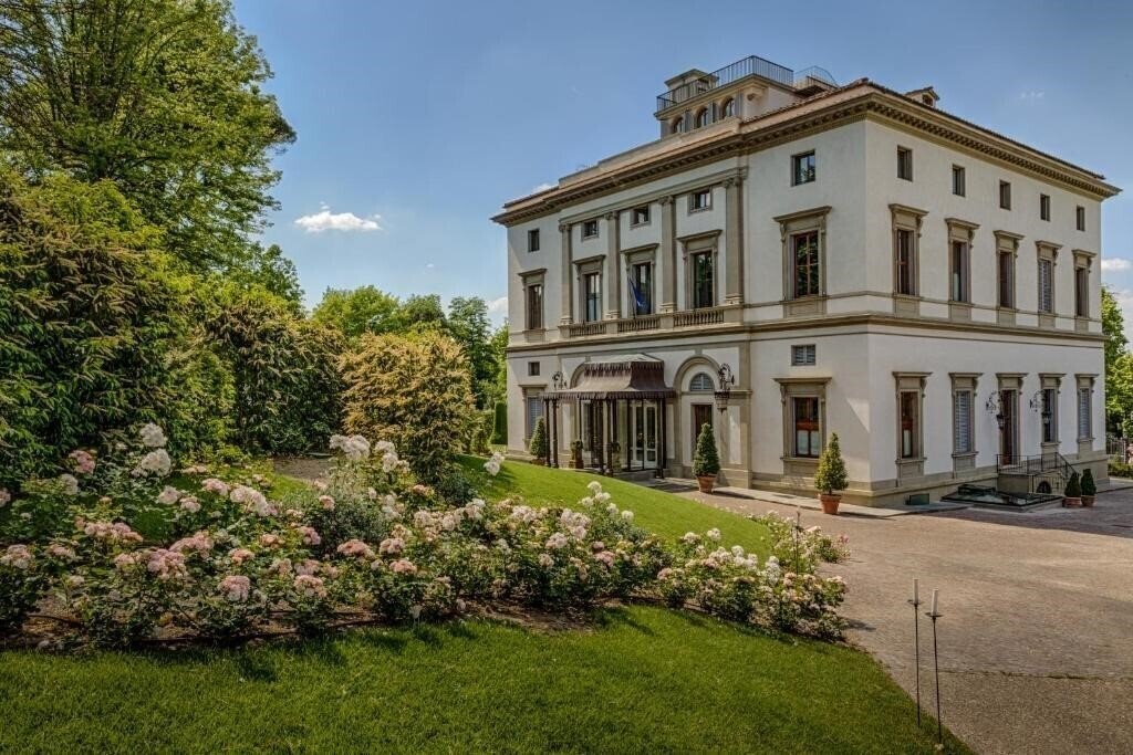 Отель Grand Hotel Villa Cora 5*