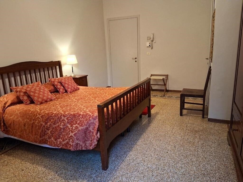 Фото Hotel Tourist House 3*