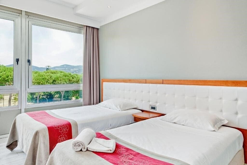 Фото Italiana Hotels Florence 4*