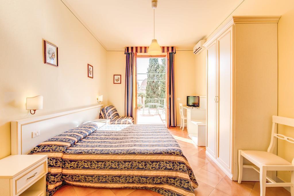 Готель Hotel Marine 2*