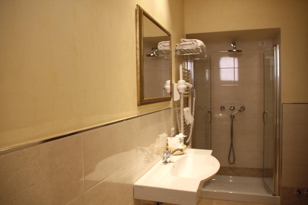 Изображение Le Due Fontane 3*