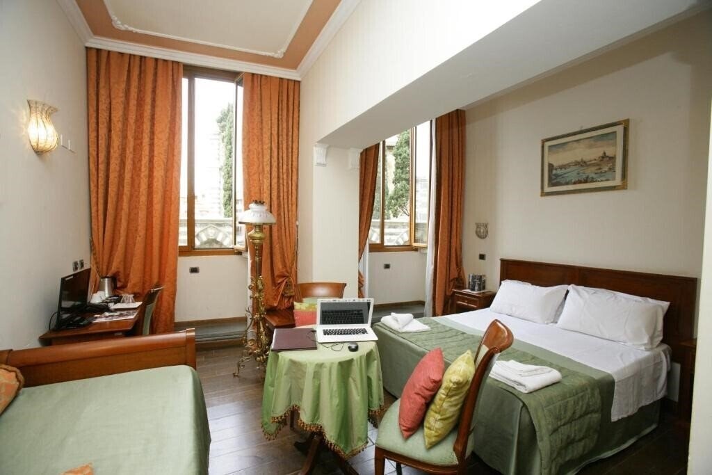 Фото Domus Florentiae 4*