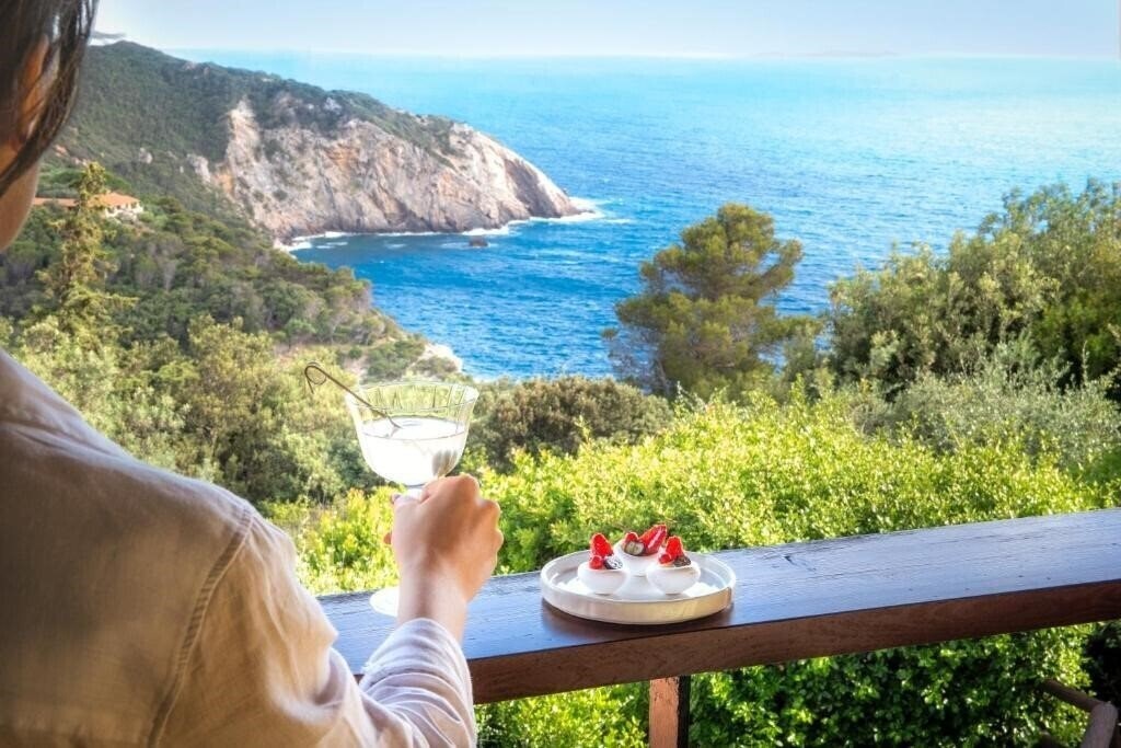 Картинка Torre Di Cala Piccola 4*