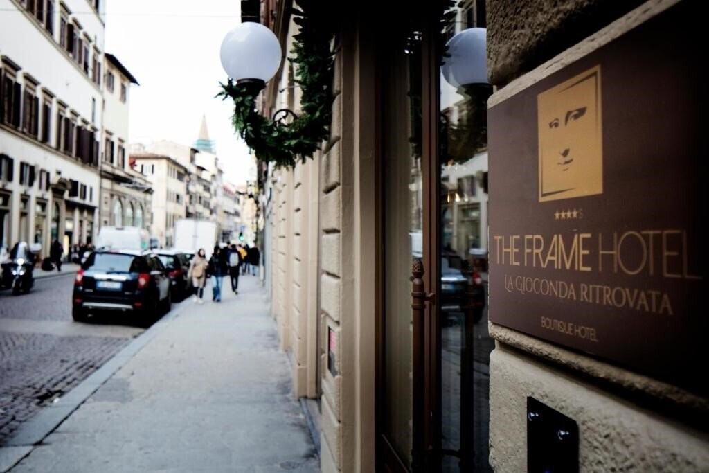 Фотография The Frame Hotel 4*