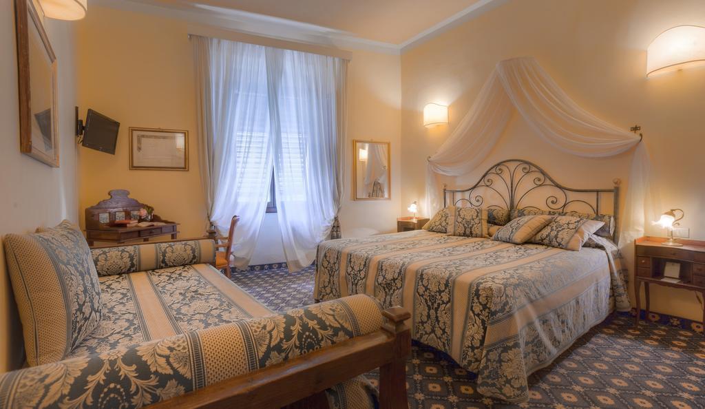 Фотографія Palazzo Dal Borgo 4*