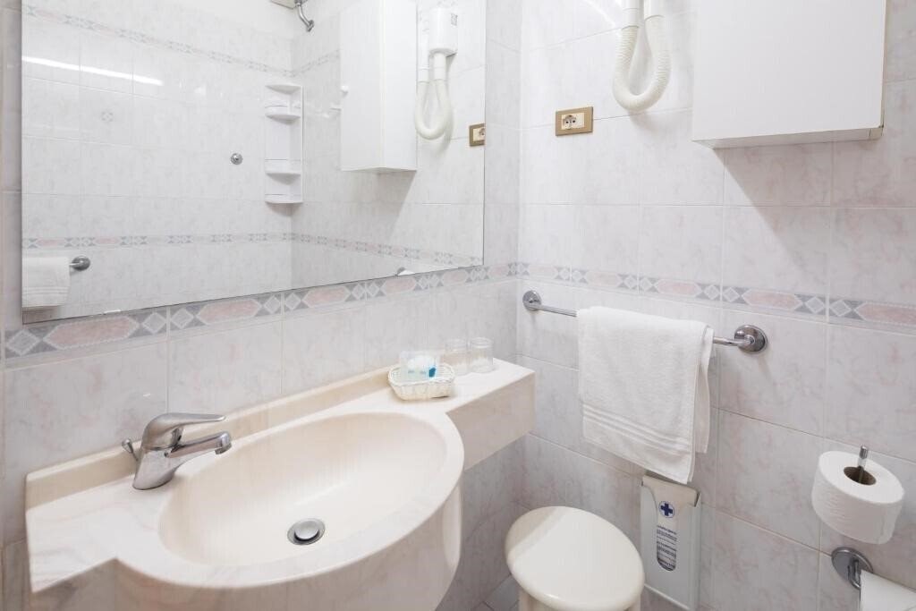 Фотография Astor Victoria 3*