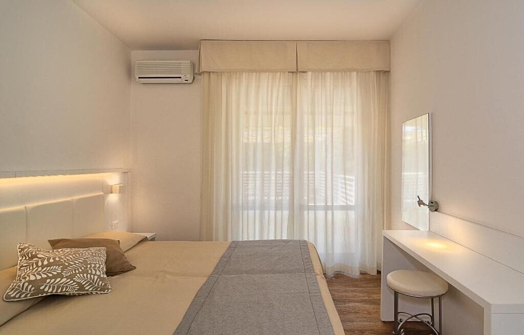 Изображение Hotel Hermitage Marina di Massa 3*