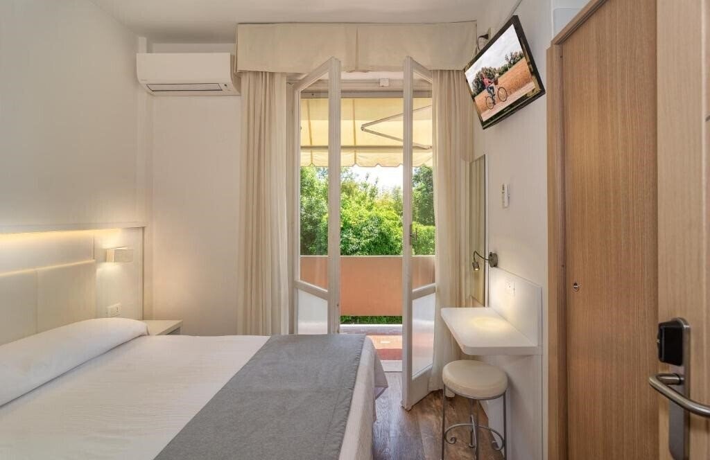 Картинка Hotel Hermitage Marina di Massa 3*
