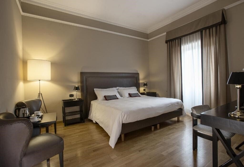 Фотографія Ambasciatori Place Hotel (ex. Hotel Ambasciatori) 4*