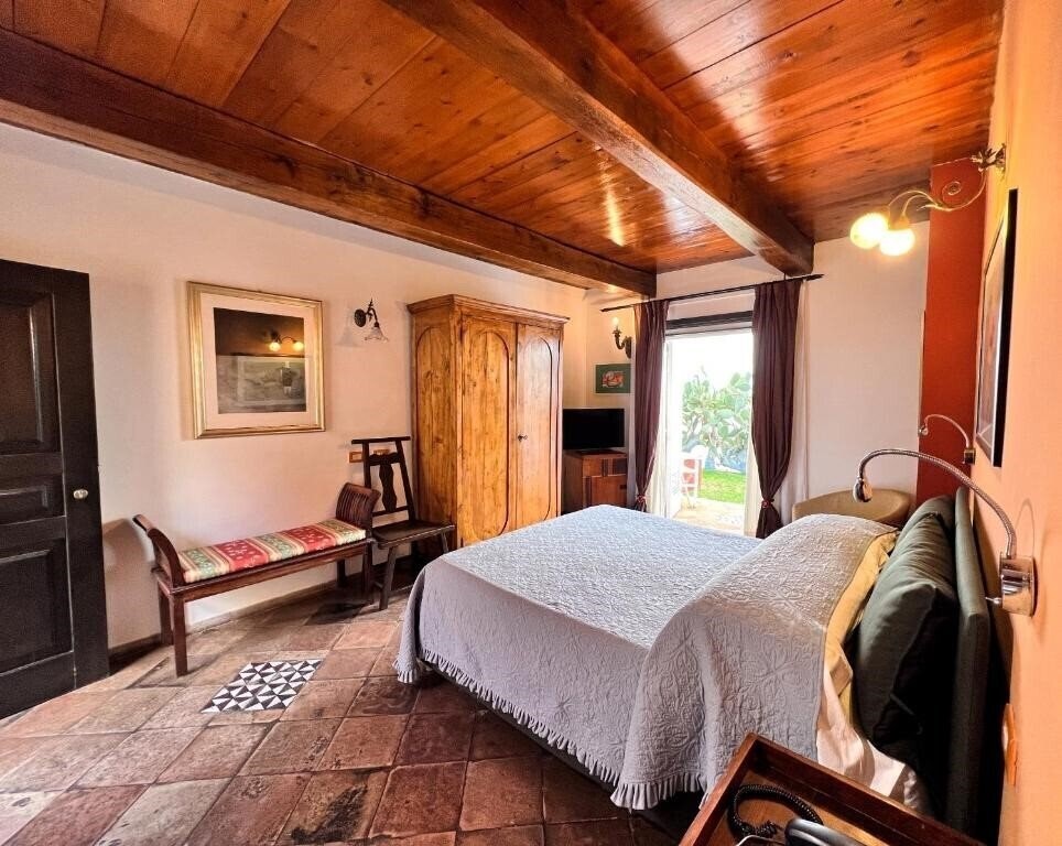 Зображення Villaggio Aeneas Landing Hotel 3*