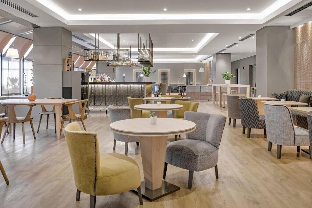 Отель AC Genova 4*