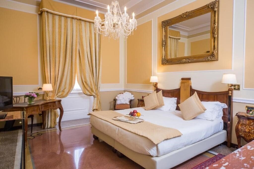 Готель Bristol Palace (Genova) 4*