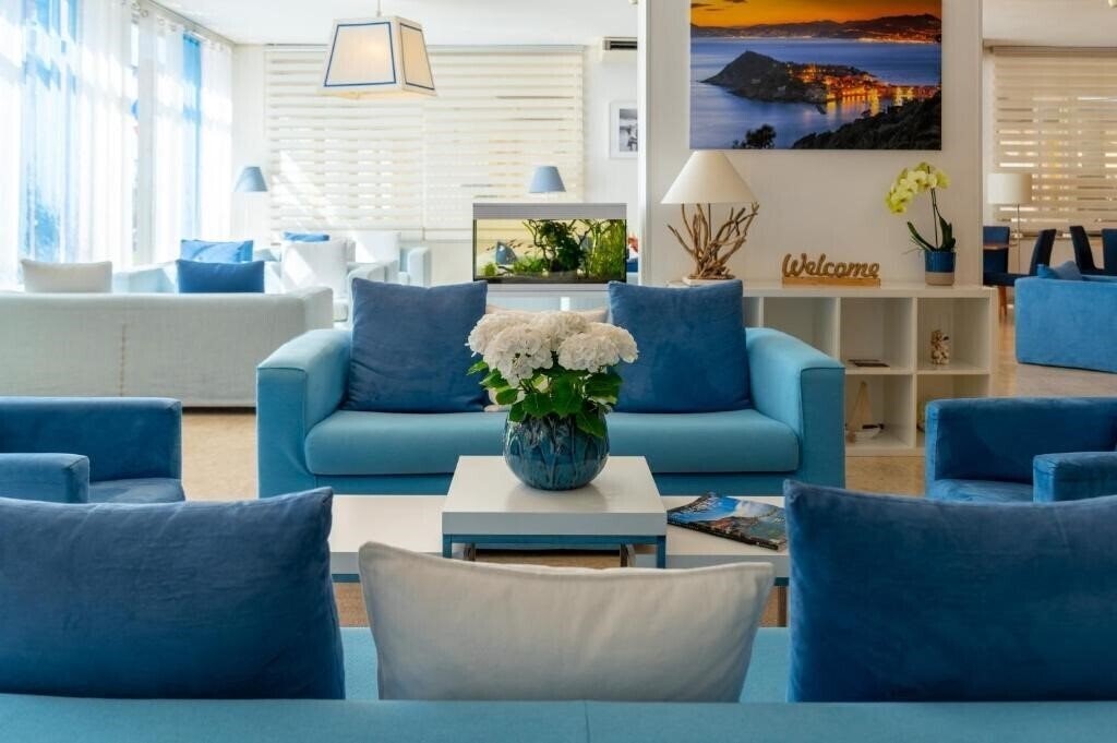 Отель Doria Hotel Cavi 3*