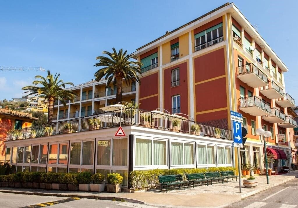 Фото Doria Hotel Cavi 3*