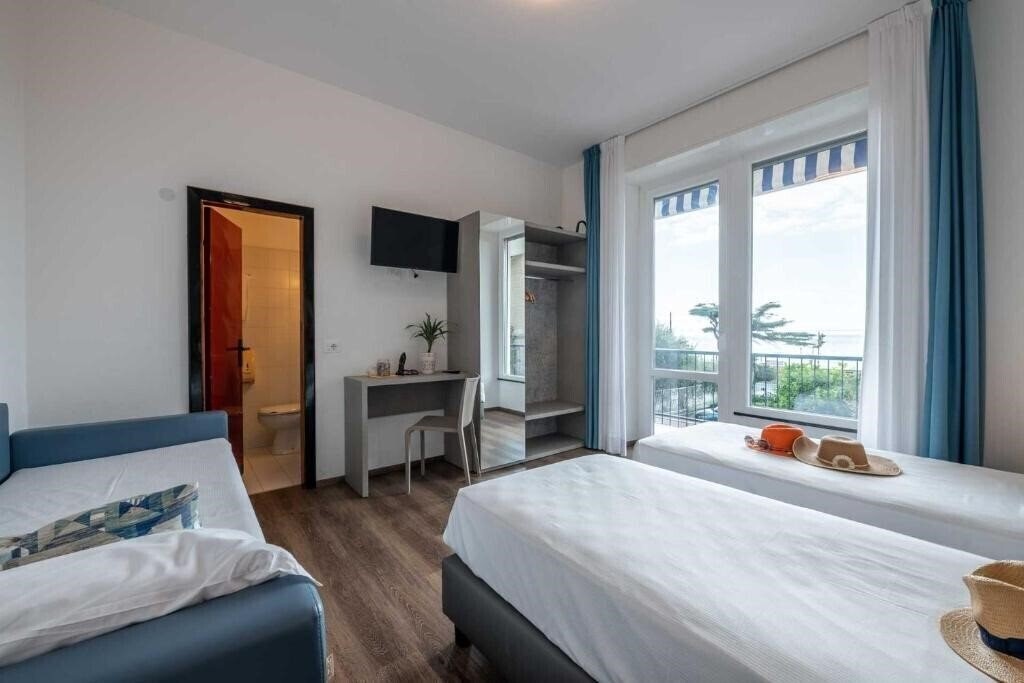 Фото Hotel Real Park 3*