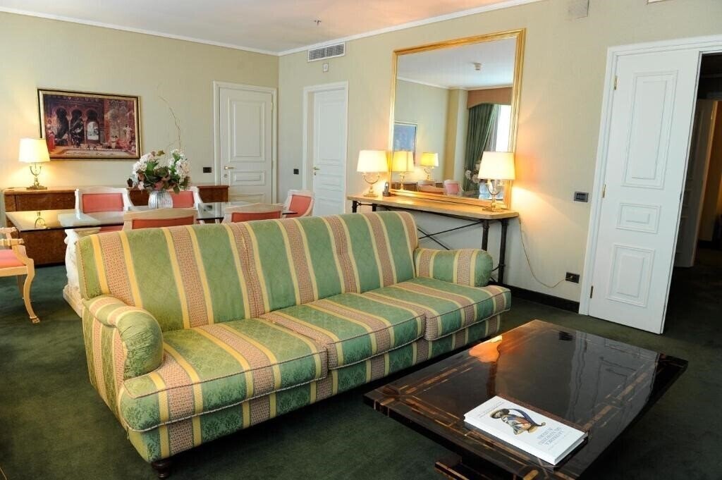 Картинка Tower Genova Airport Hotel & Conference Center 4*