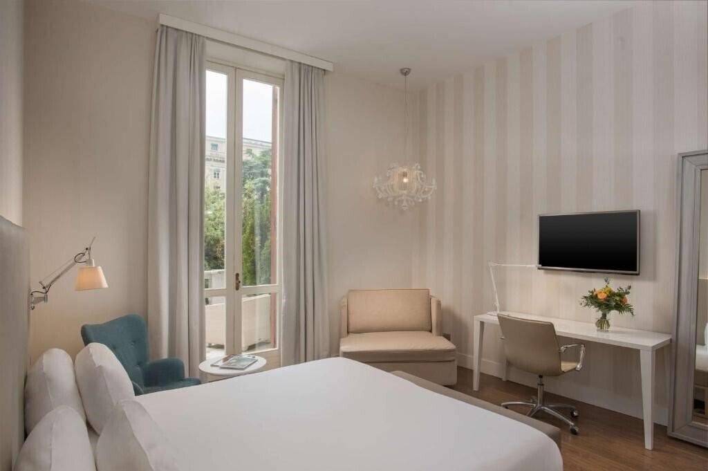 Фотография NH Genova Centro 4*