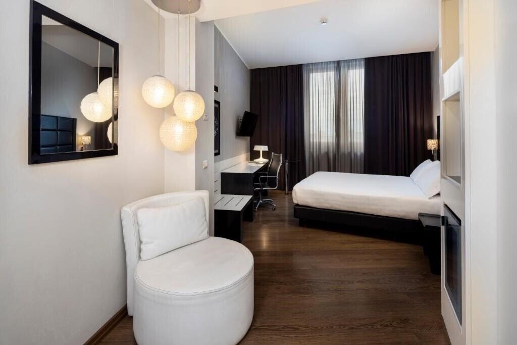 Фотография Holiday Inn Genoa City 4*