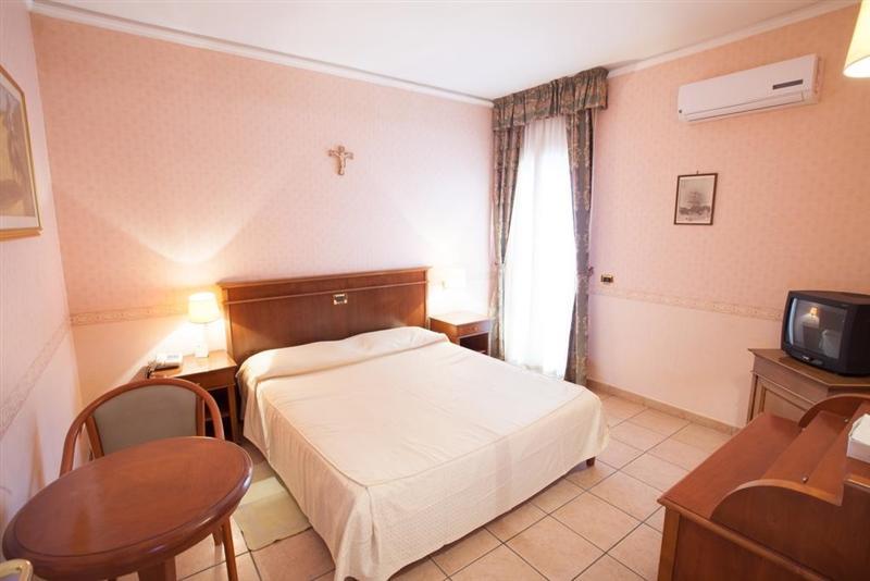 Фотографія Santa Lucia 3*