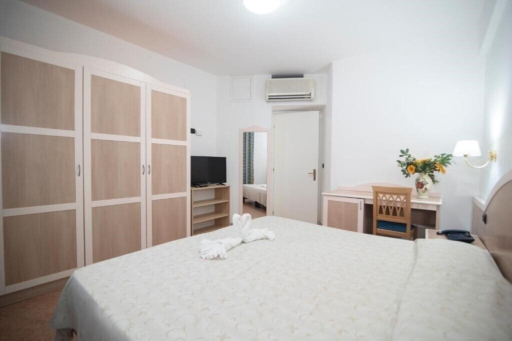 Картинка Il Poggio di Tropea Villaggio 3*