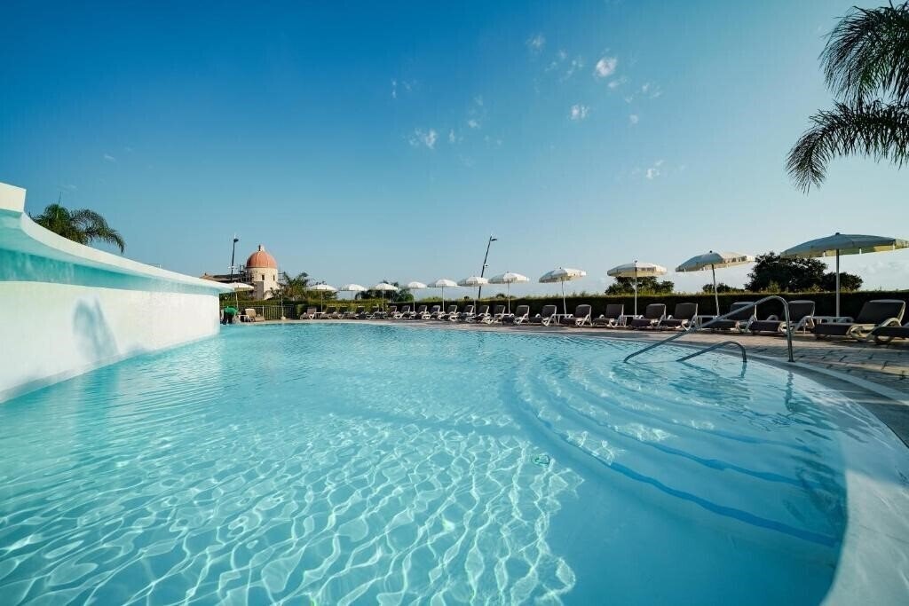 Готель Sentido Michelizia Tropea Resort 4*