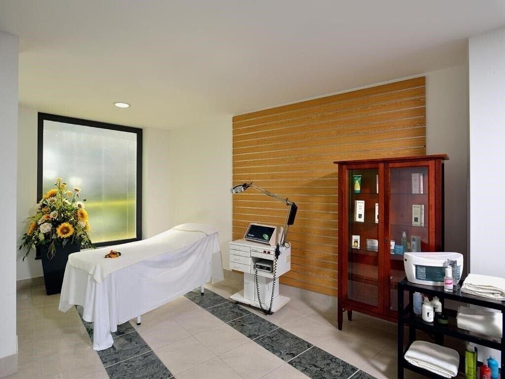 Картинка Mirabeau Park Hotel 4*