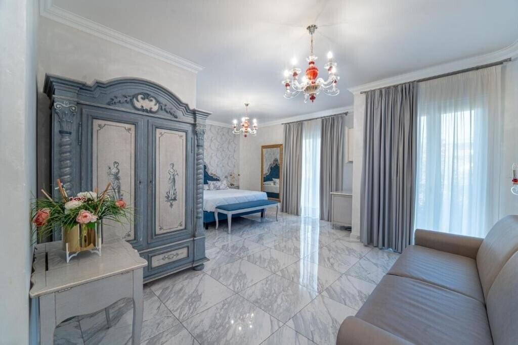 Отель Colomba D'Oro 4*