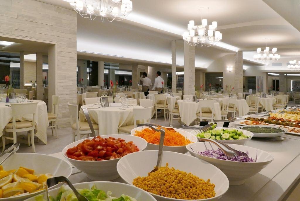 Фотографія Scoglio Della Galea Resort 4*