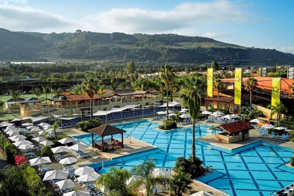 Отель TUI Magic Life Calabria Pizzo 4*