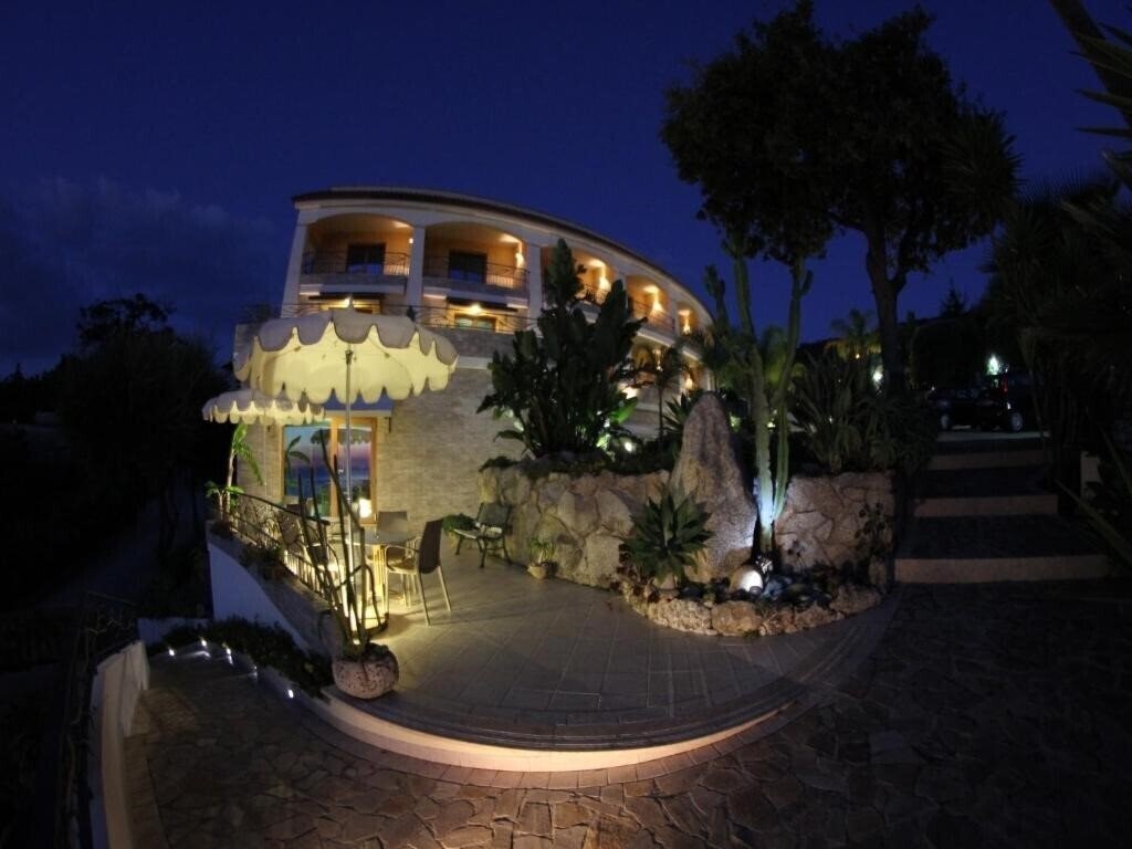 Фотография Blu Tropical 4*
