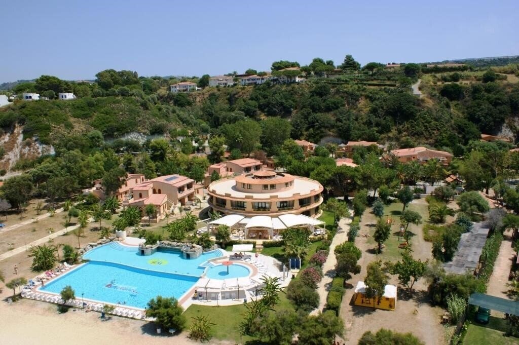 Готель Residence Sole Mare Club Village 4*