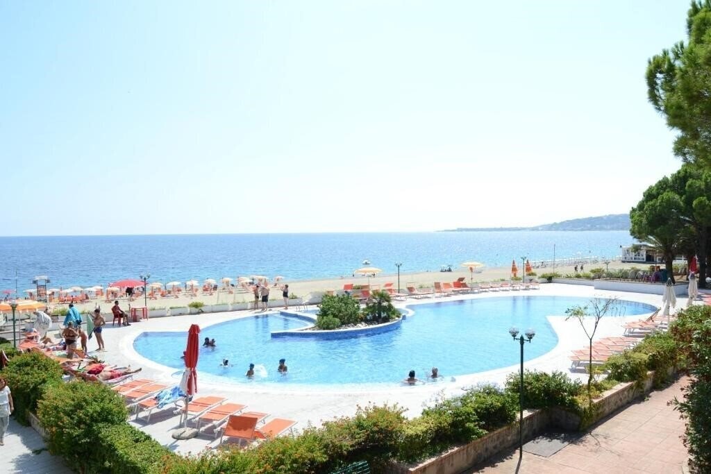Отель Estella Club 4*