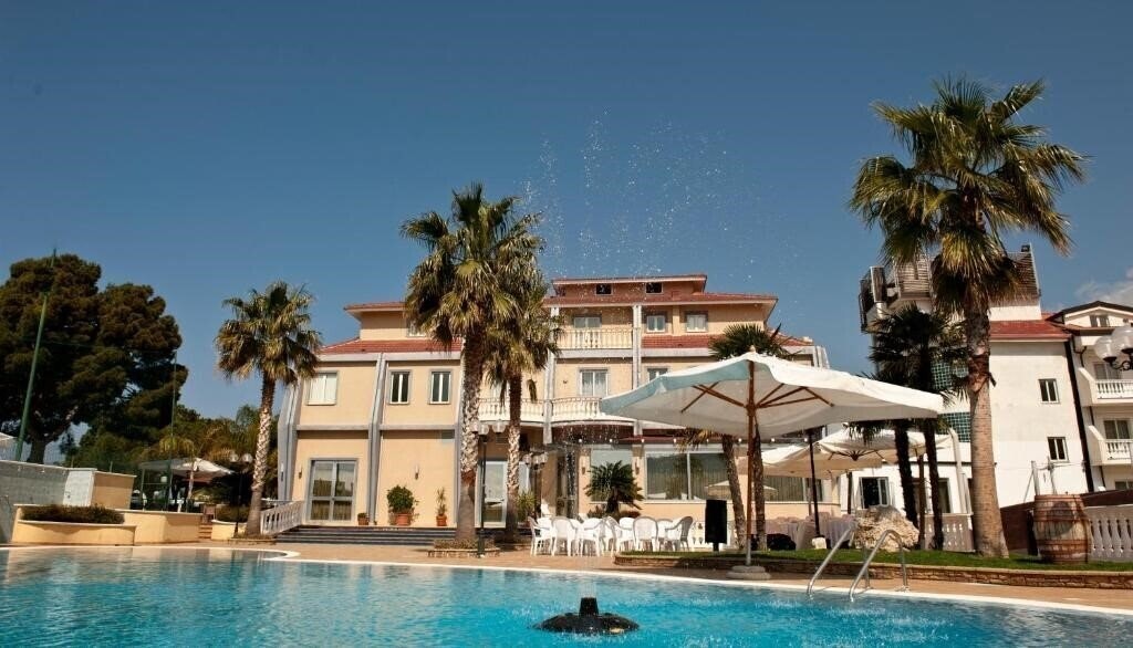 Фотографія Park Hotel Tyrrenian 4*