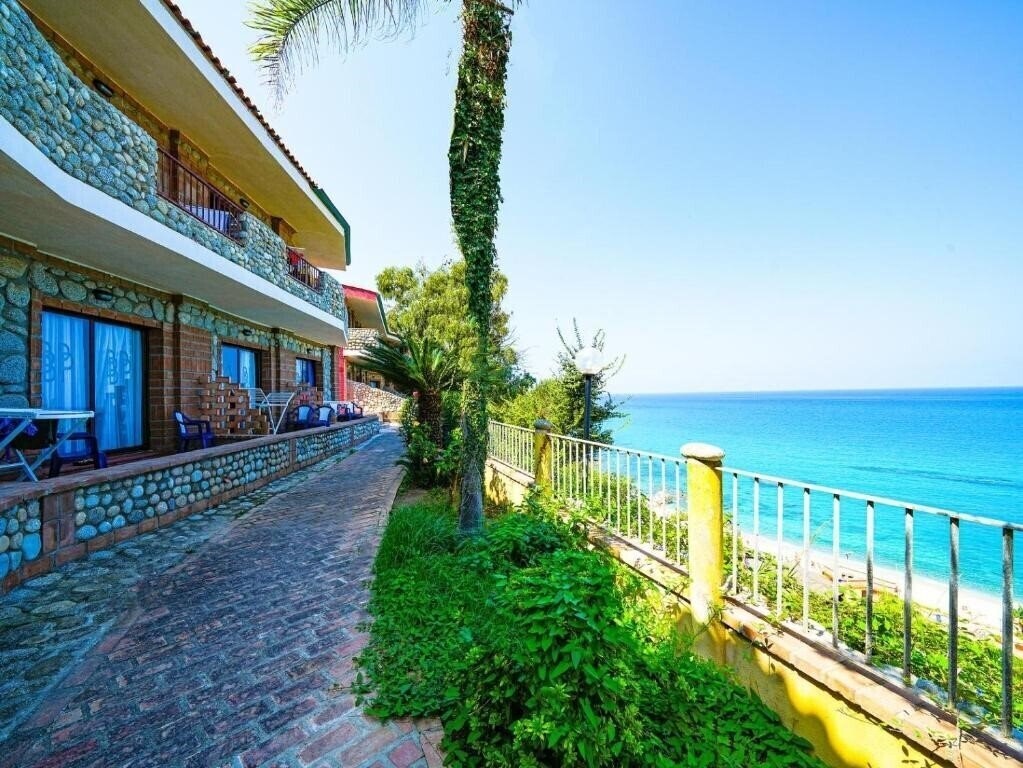 Картинка Futura Baia Tropea 4*