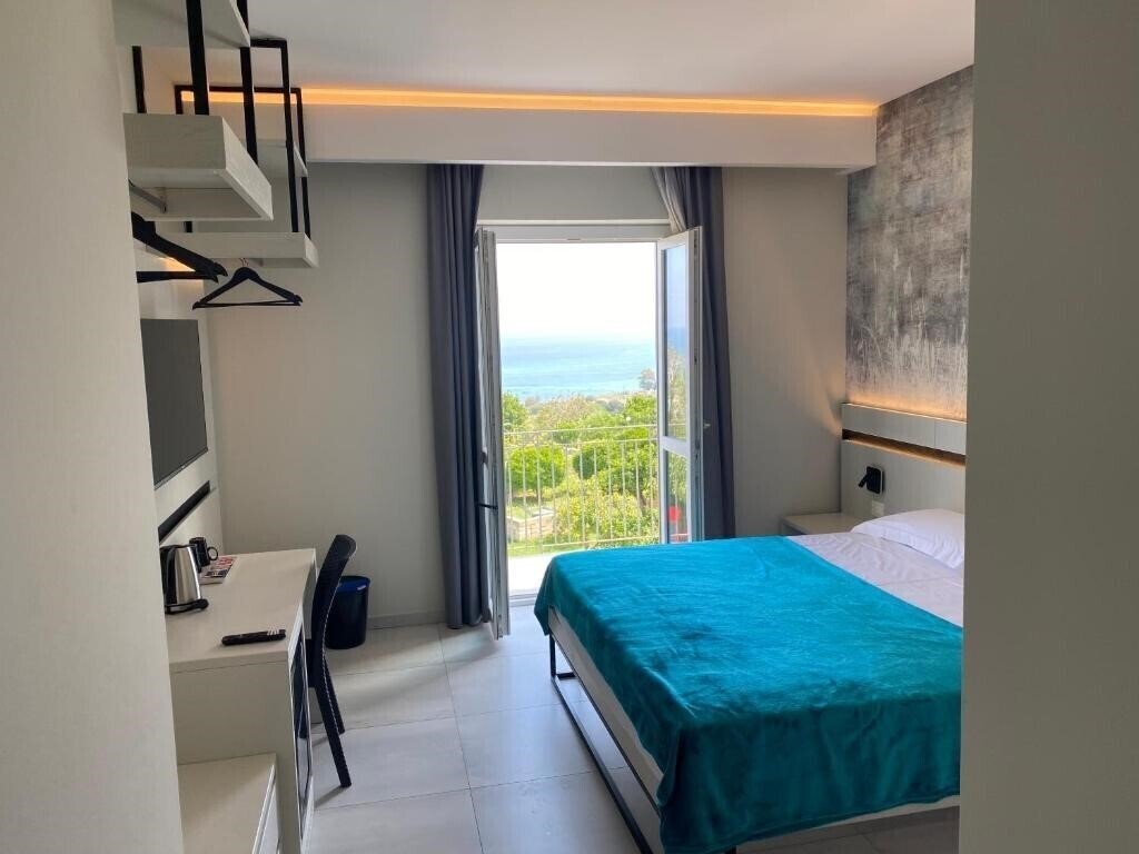 Фото Aether Suites Tropea 4*