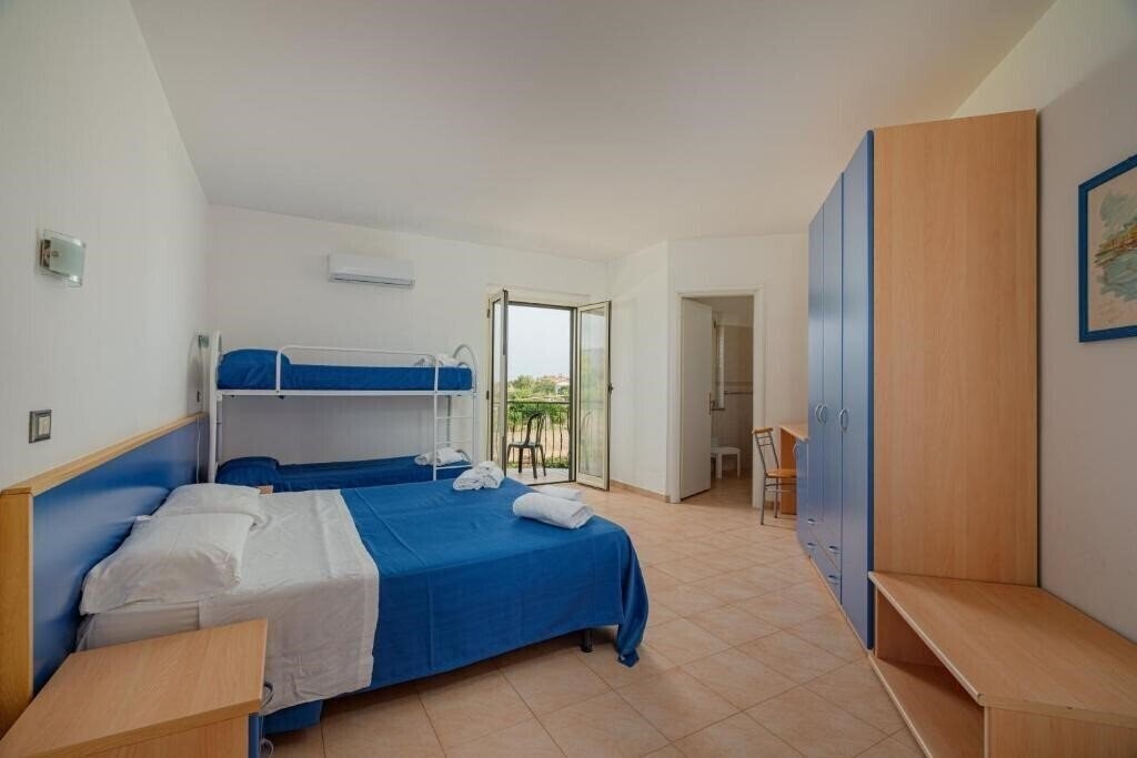 Фото Club Esse Aquilia Beach Village 4*