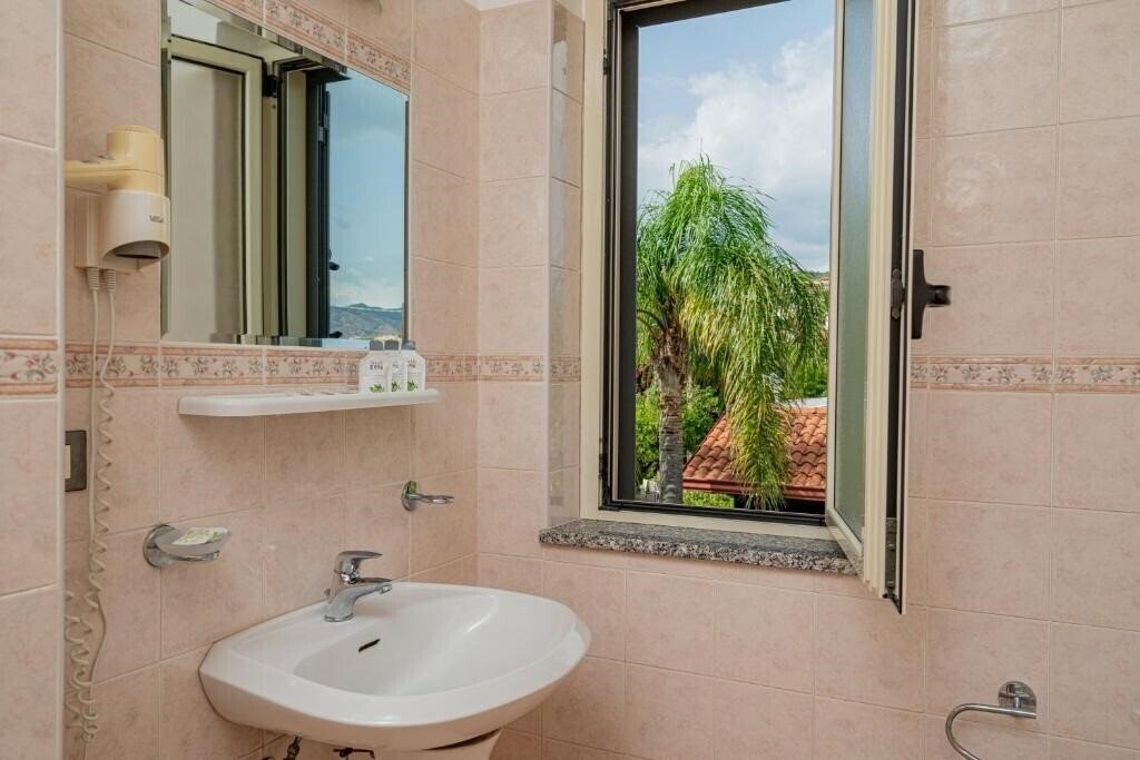 Фотография Club Esse Aquilia Beach Village 4*