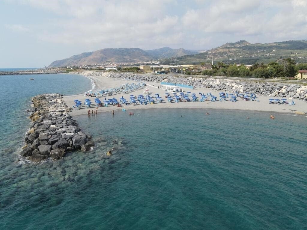 Готель Gh Baia Di Tempsa Resort 4*