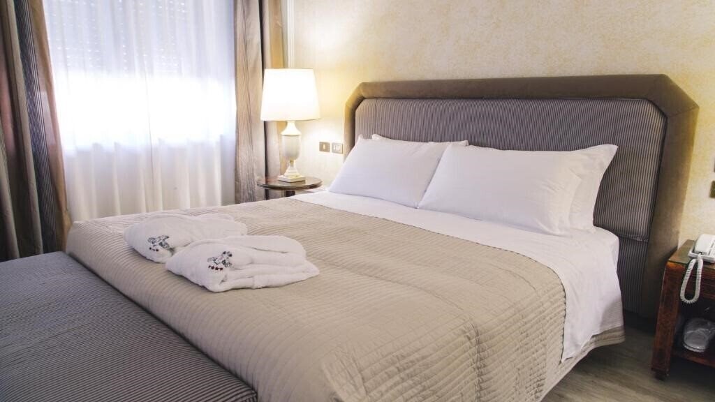 Готель Grand Hotel Excelsior (Reggio Calabria) 4*